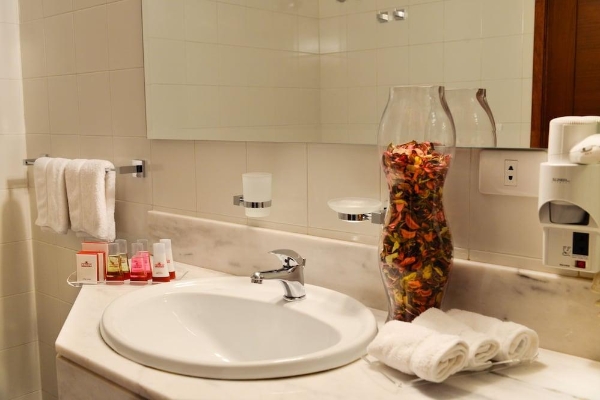 Le Cedrus Hotel (El Arz)